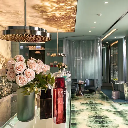מלון Wc By The Beautique 4*
