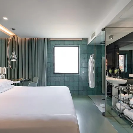 Hotel Wc By The Beautique