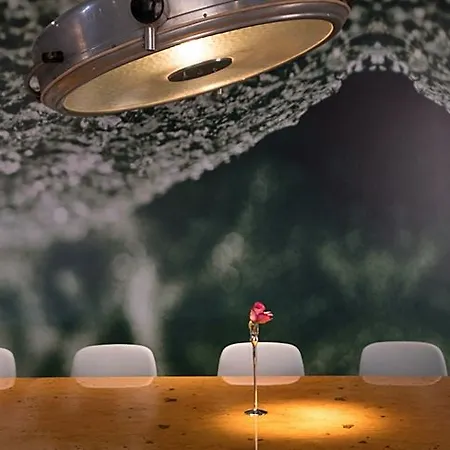 Wc By The Beautique Лиссабон